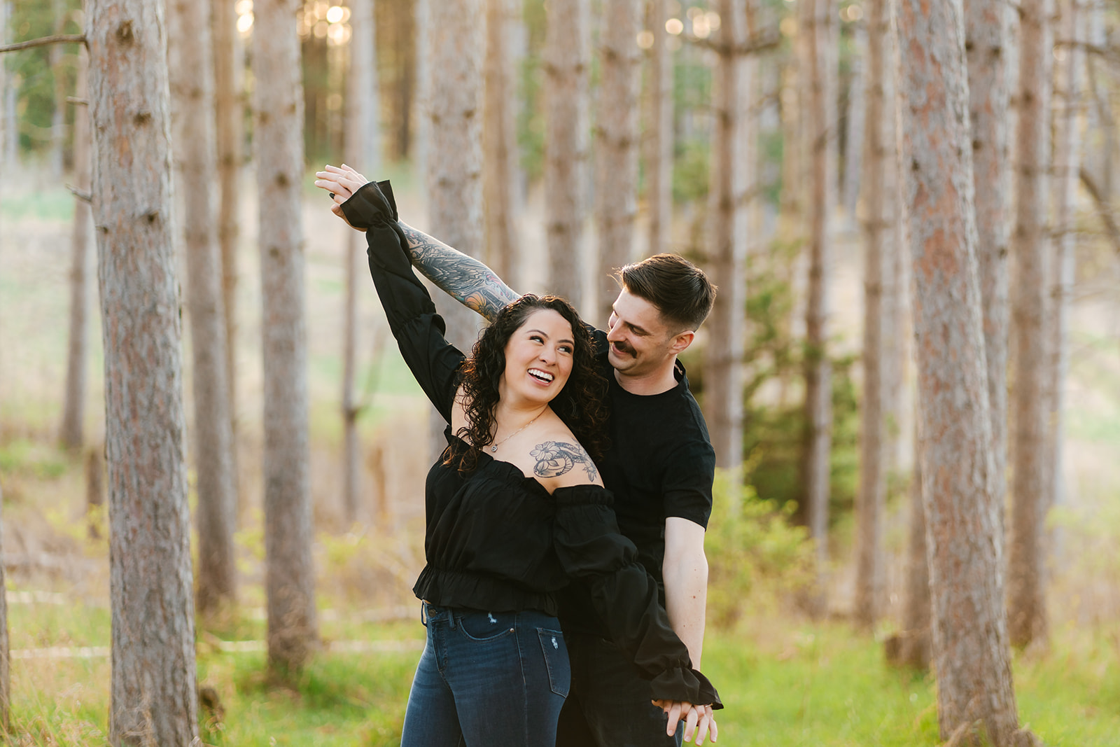 engagement poses for photos
